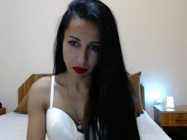 Selena777 live cam on BongaCams