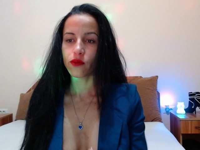 Selena777 live cam on BongaCams