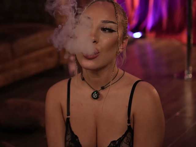 NalaGlow, en vivo ahora en BongaCams