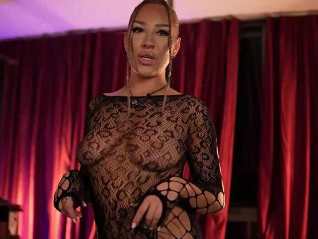 NalaGlow live cam on BongaCams