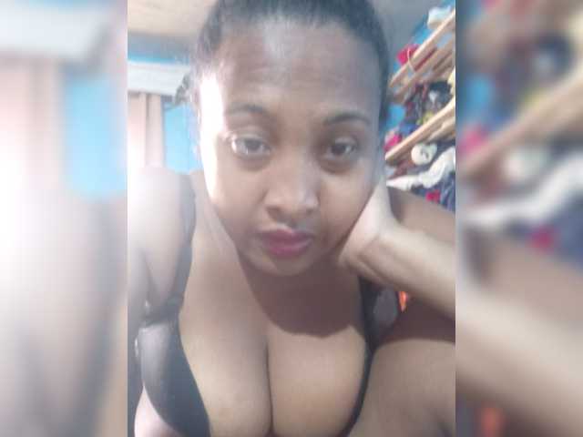 Lohane-02 live cam on BongaCams