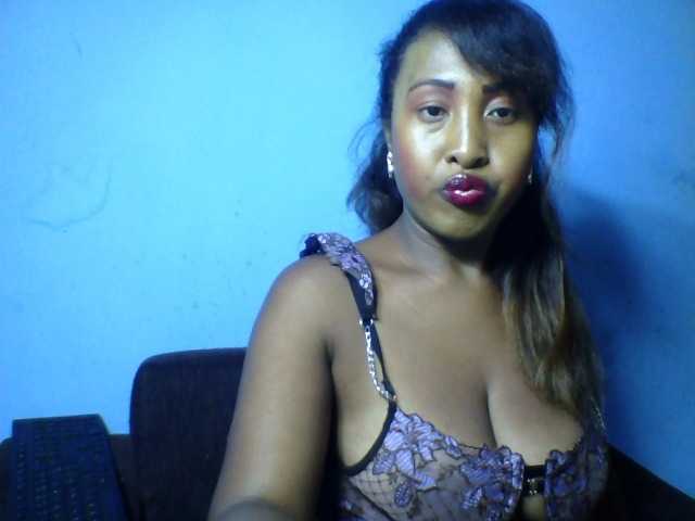 Lohane-02 live cam on BongaCams