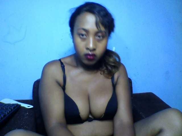 Lohane-02 live cam on BongaCams
