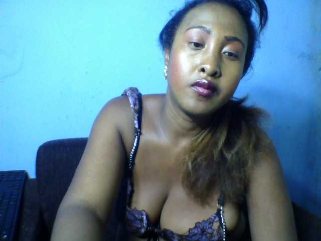 Lohane-02 live cam on BongaCams