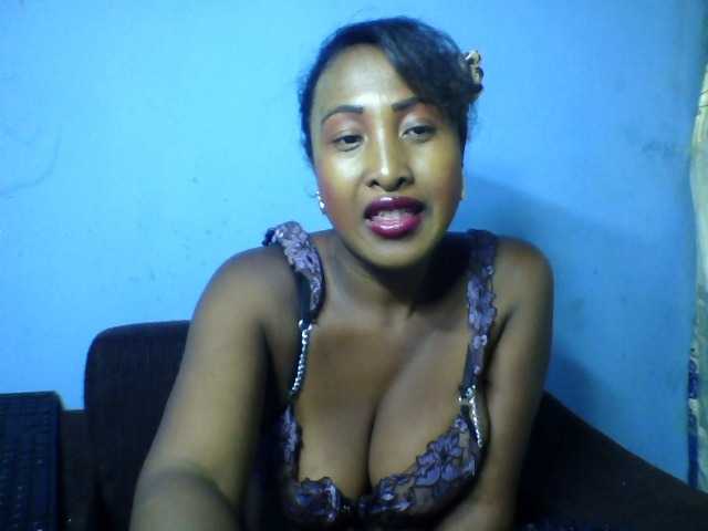 Lohane-02 live cam on BongaCams
