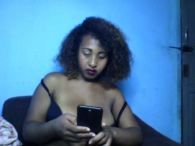Lohane-02 live cam on BongaCams