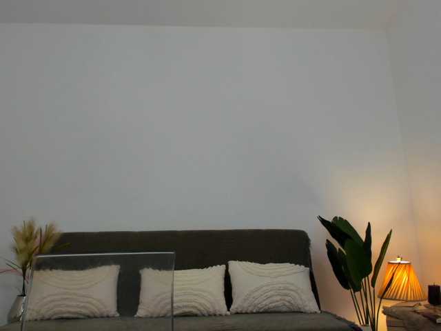 NicolleLexxy live cam on BongaCams