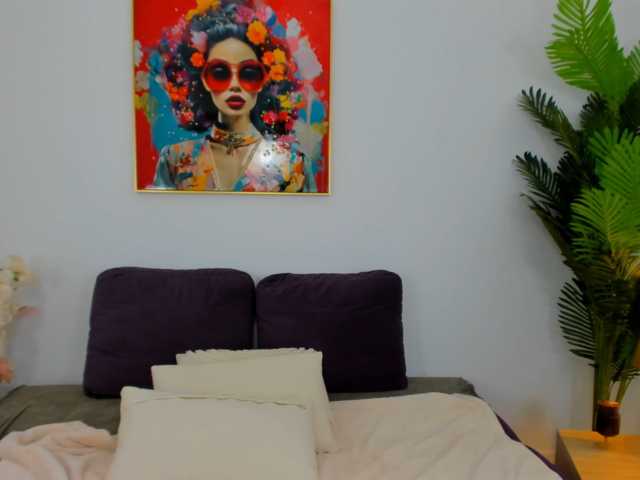 NicolleLexxy webcam bongacams model stream image
