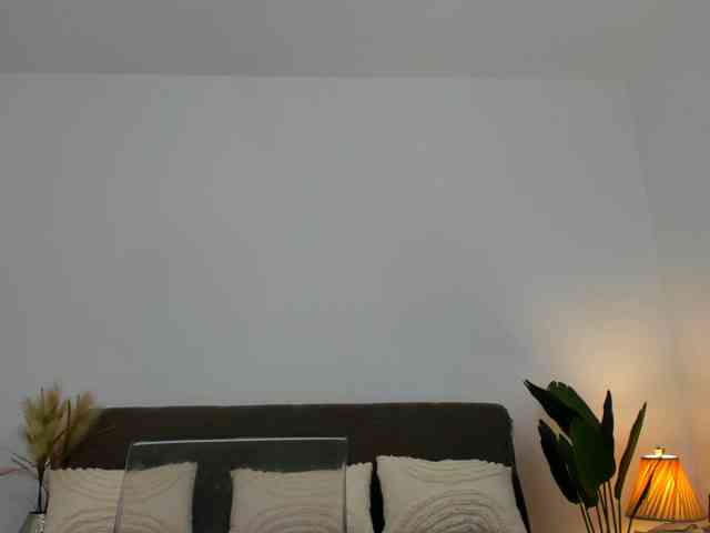 NicolleLexxy