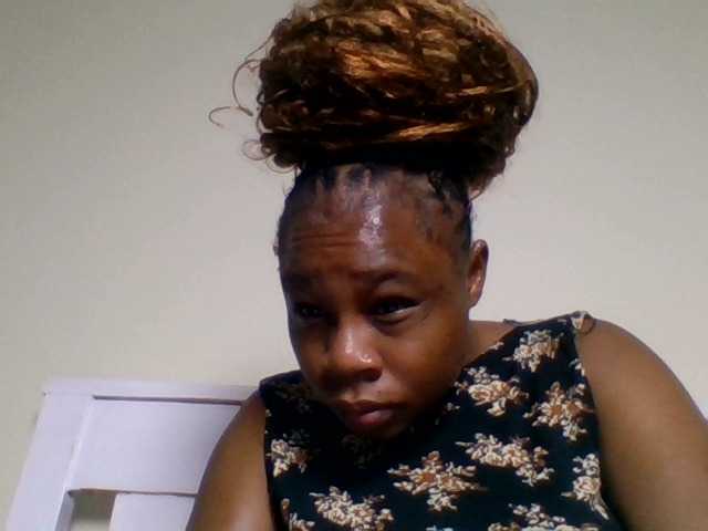 Ebonitah live cam on BongaCams