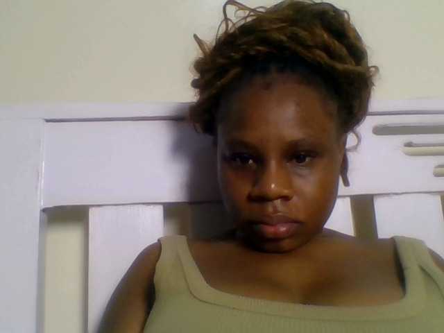 Ebonitah live cam preview