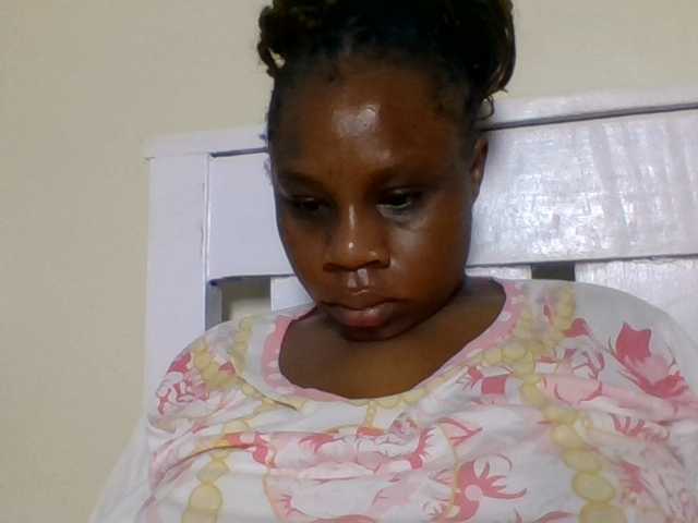 Ebonitah live cam on BongaCams
