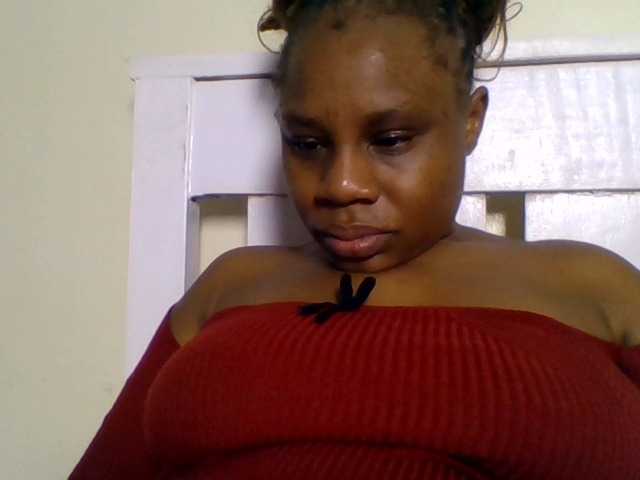 Ebonitah live cam on BongaCams