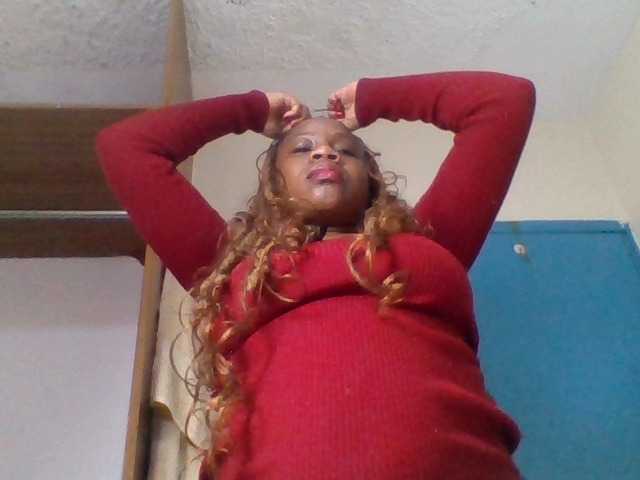 Ebonitah live cam preview