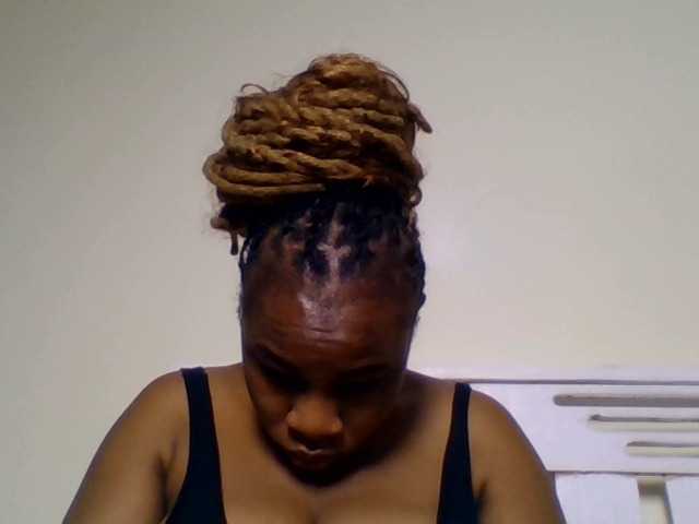 Ebonitah live cam on BongaCams