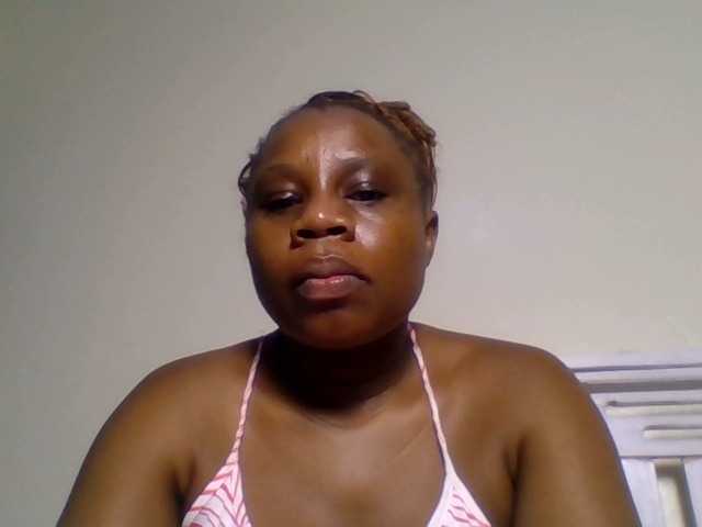 Ebonitah live cam on BongaCams