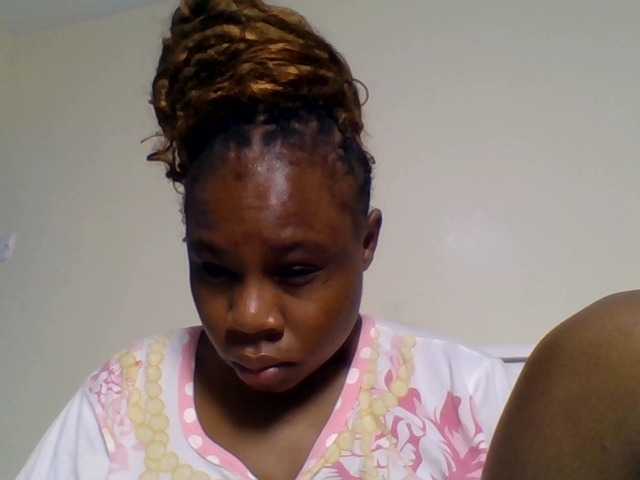 Ebonitah live cam on BongaCams