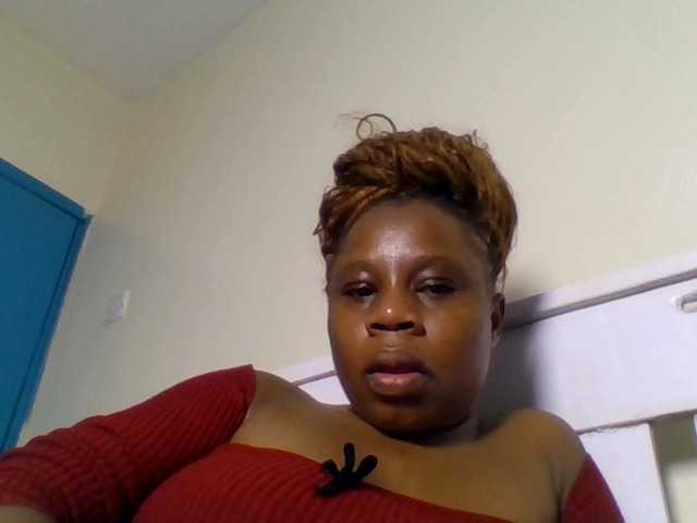 Ebonitah live cam on BongaCams