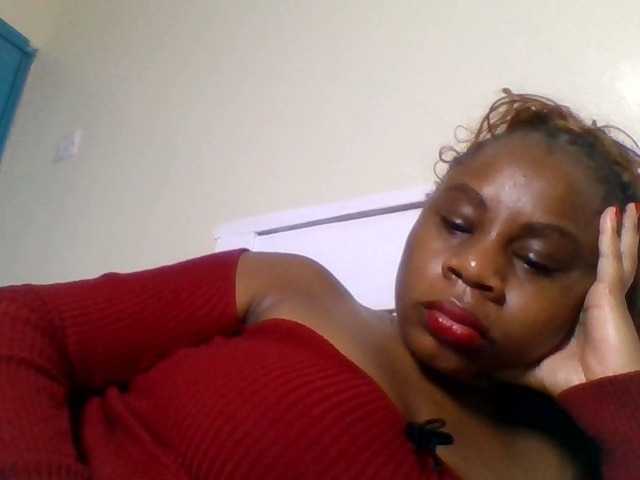 Ebonitah live cam on BongaCams