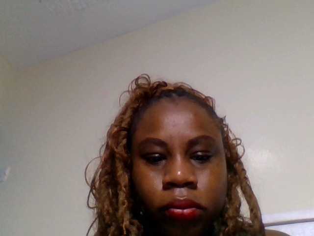 Ebonitah live cam preview