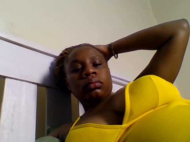 Ebonitah live cam on BongaCams
