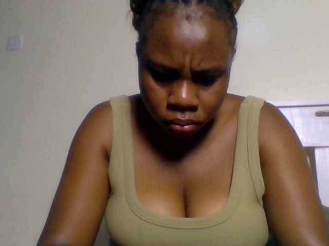 Ebonitah live cam preview