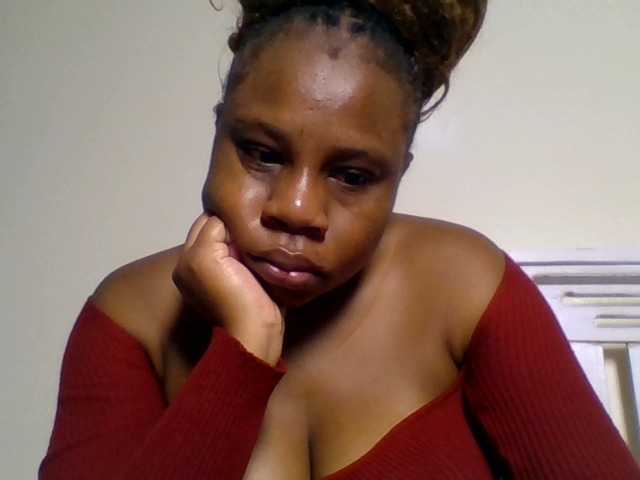 Ebonitah live cam on BongaCams