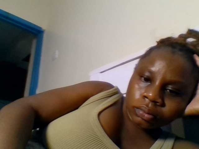 Ebonitah live cam on BongaCams