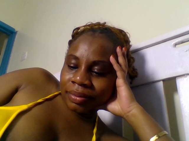 Ebonitah live cam on BongaCams