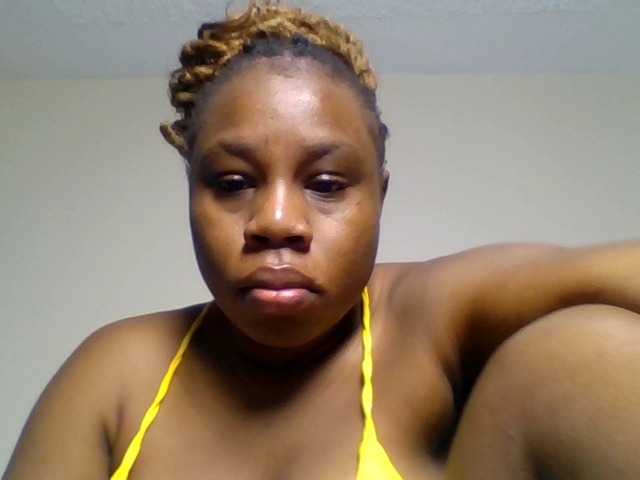 Ebonitah live cam on BongaCams