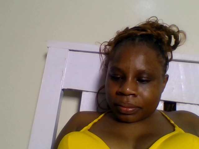 Ebonitah, en directo ahora en BongaCams