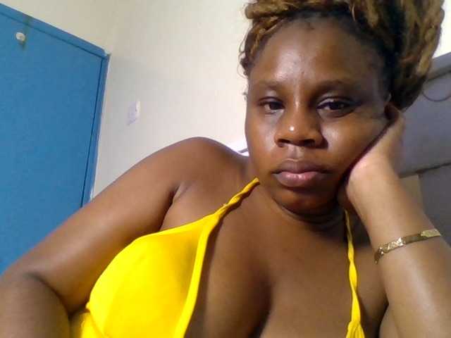 Ebonitah live cam preview