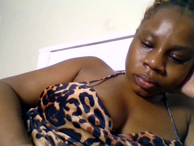 Ebonitah live cam