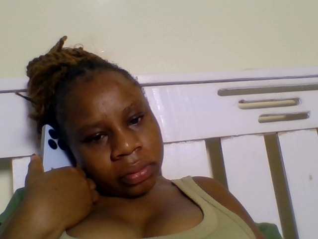 Ebonitah live cam on BongaCams