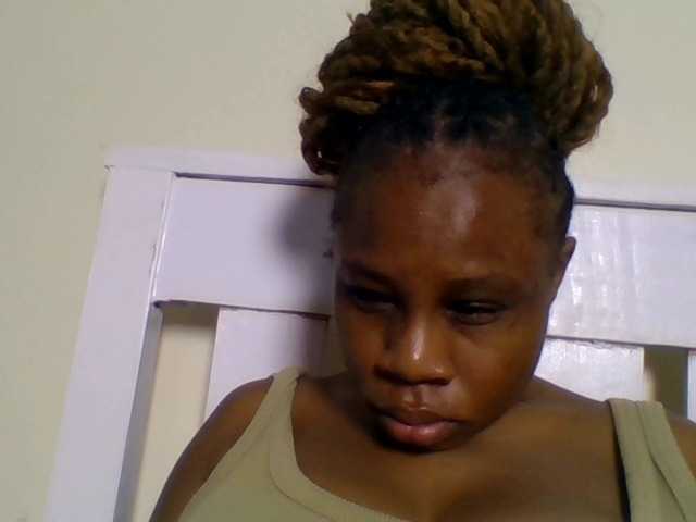 Ebonitah live cam on BongaCams