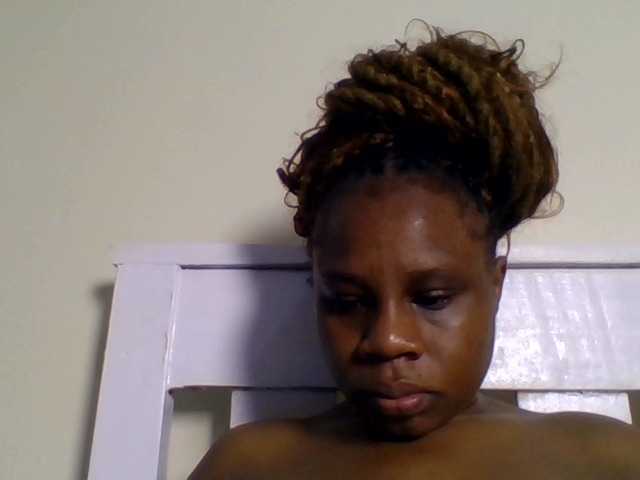 Ebonitah, live now on BongaCams