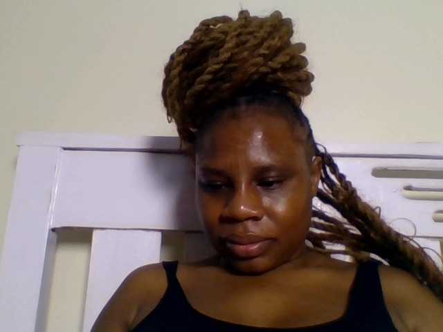 Ebonitah live cam on BongaCams