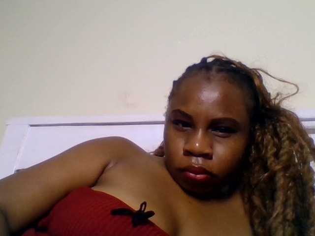 Ebonitah live cam on BongaCams