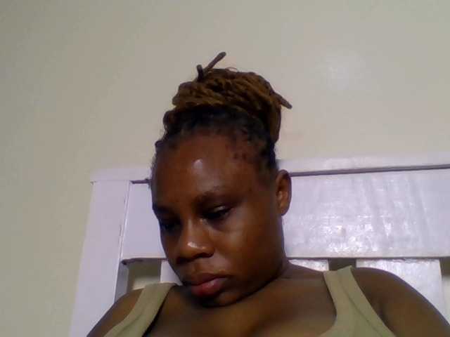 Ebonitah live cam on BongaCams