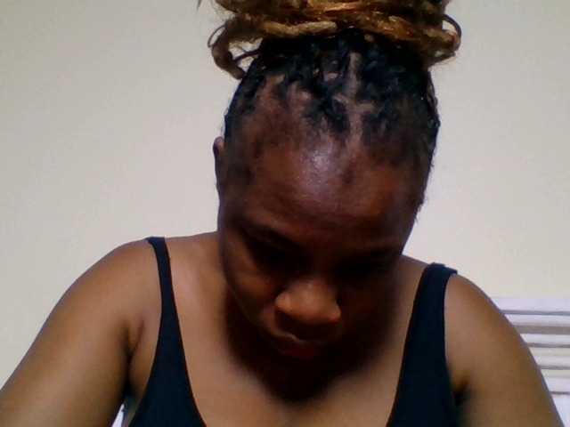 Ebonitah live cam on BongaCams