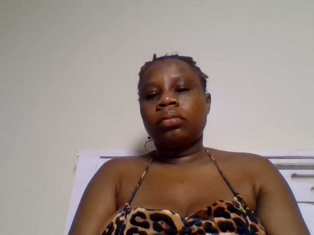 Ebonitah live cam on BongaCams