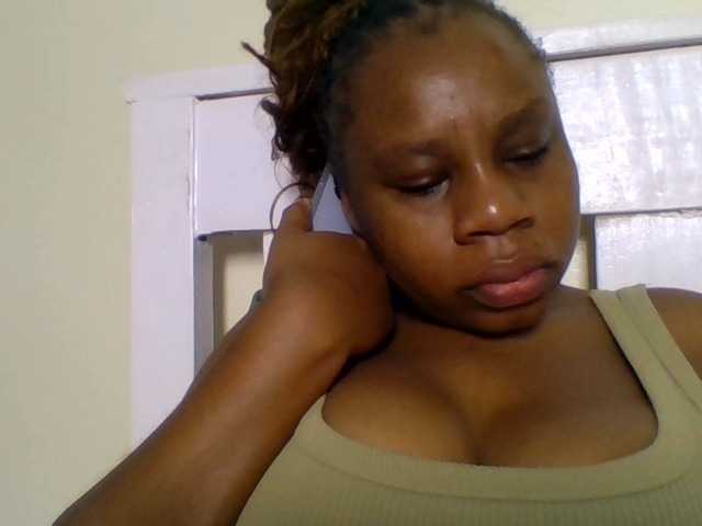 Ebonitah live cam on BongaCams