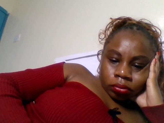 Ebonitah live cam on BongaCams