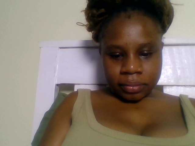 Ebonitah live cam on BongaCams