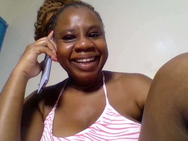 Ebonitah live cam on BongaCams
