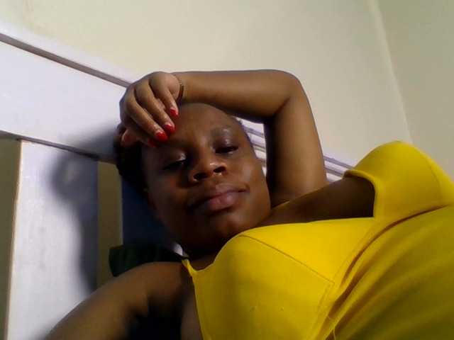 Ebonitah live cam on BongaCams