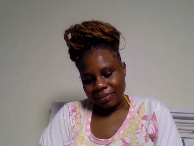 Ebonitah live cam preview