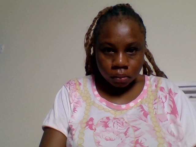 Ebonitah live cam on BongaCams