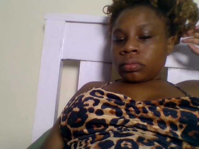 Ebonitah live cam on BongaCams