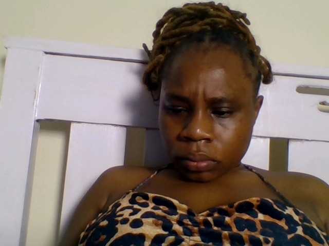 Ebonitah live cam on BongaCams